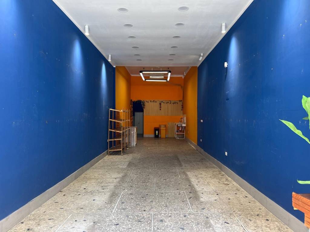 negozio in vendita a Roma in zona Trieste