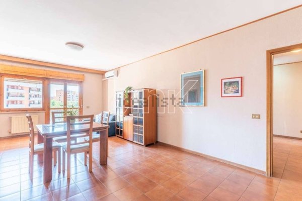 appartamento in vendita a Roma in zona Ardeatino