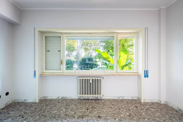 ufficio in vendita a Roma in zona Portuense