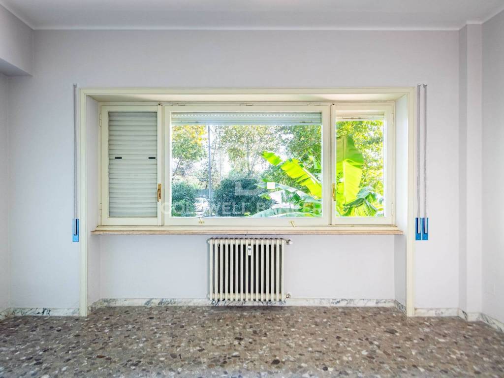 ufficio in vendita a Roma in zona Portuense