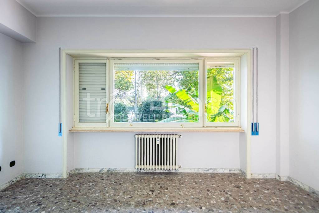 ufficio in vendita a Roma in zona Portuense