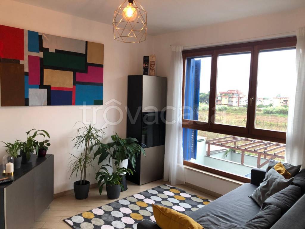 casa indipendente in vendita a Roma in zona Acilia