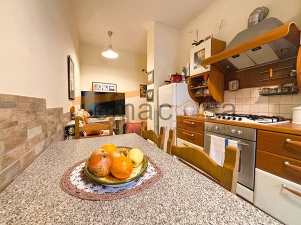 appartamento in vendita a Roma in zona Finocchio