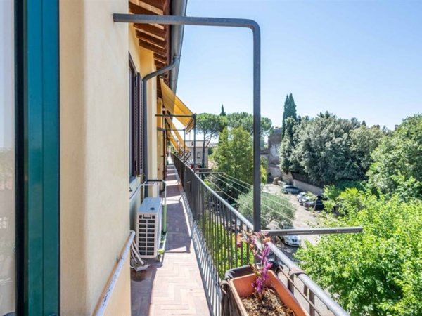 appartamento in vendita a Roma in zona Lunghezza