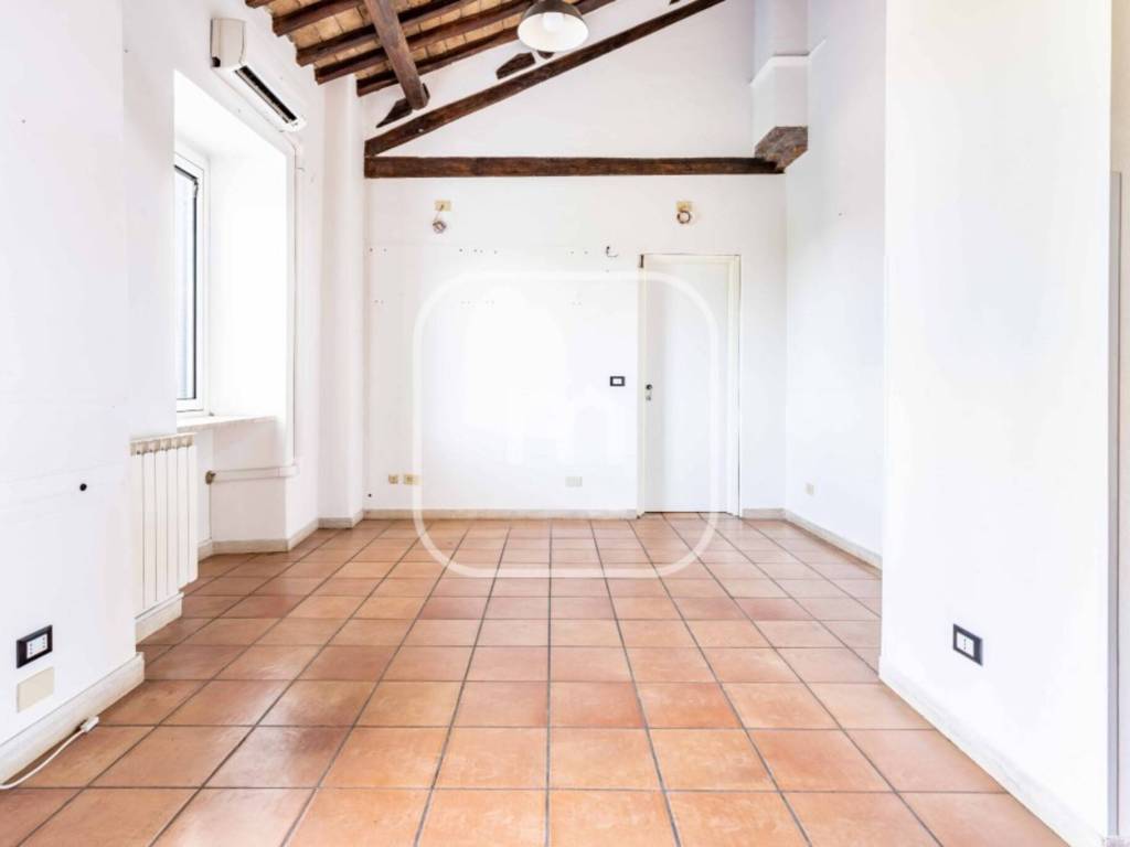 appartamento in vendita a Roma in zona Lunghezza