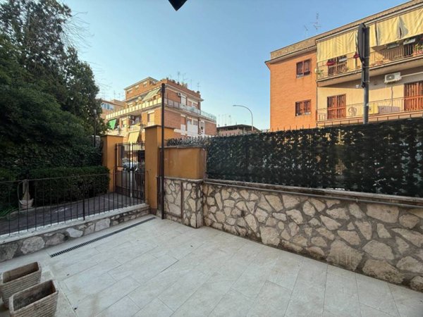 appartamento in vendita a Roma in zona Ponte Mammolo