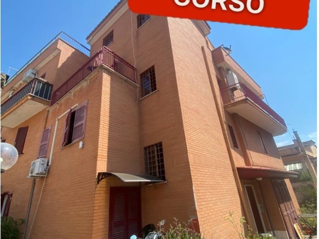 appartamento in vendita a Roma in zona Aurelio