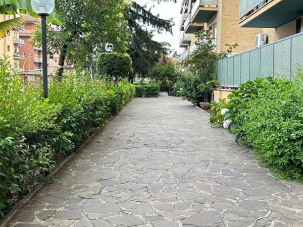 appartamento in vendita a Roma in zona Primavalle
