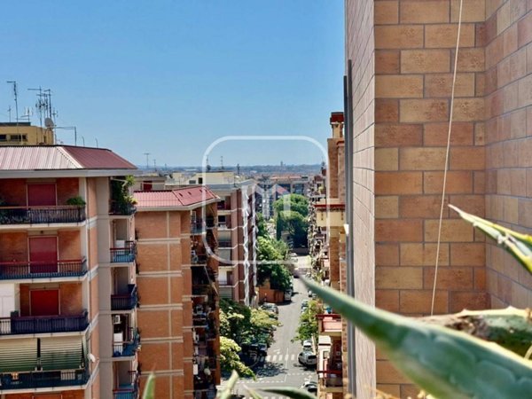 appartamento in vendita a Roma in zona Gianicolense