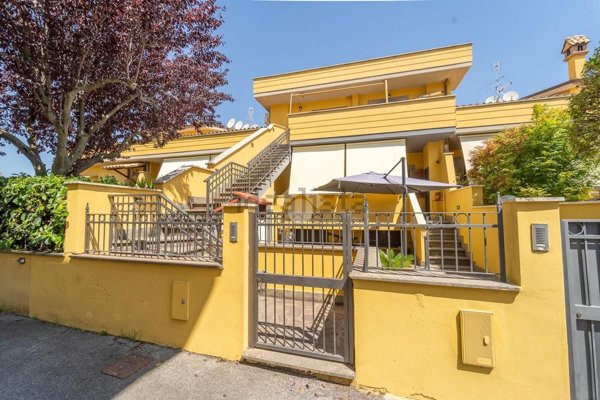 appartamento in vendita a Roma in zona Tor Vergata/Torrenova