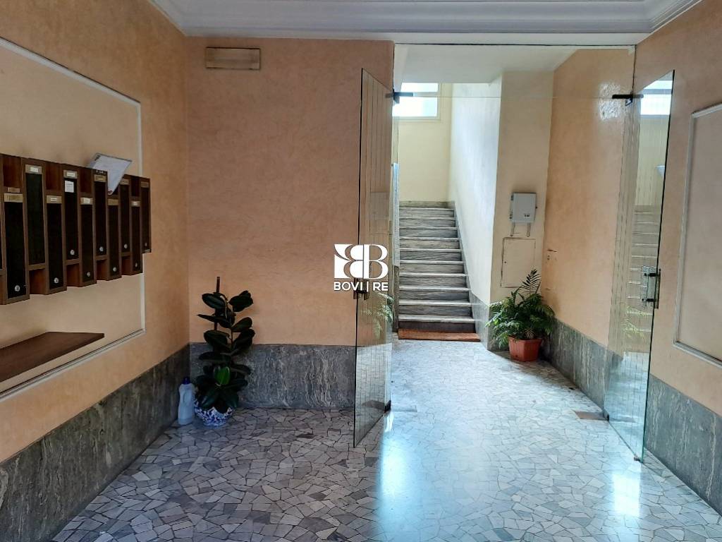 appartamento in vendita a Roma in zona Tuscolano