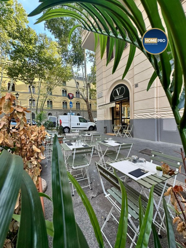 negozio in vendita a Roma in zona Rione Prati