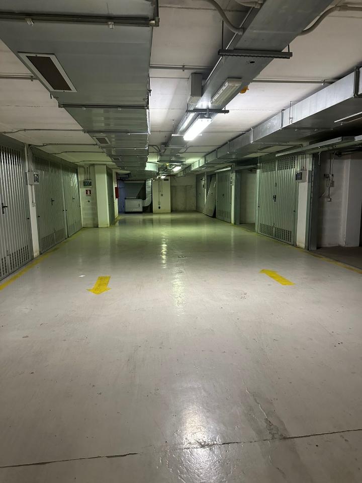 negozio in vendita a Roma in zona Portuense