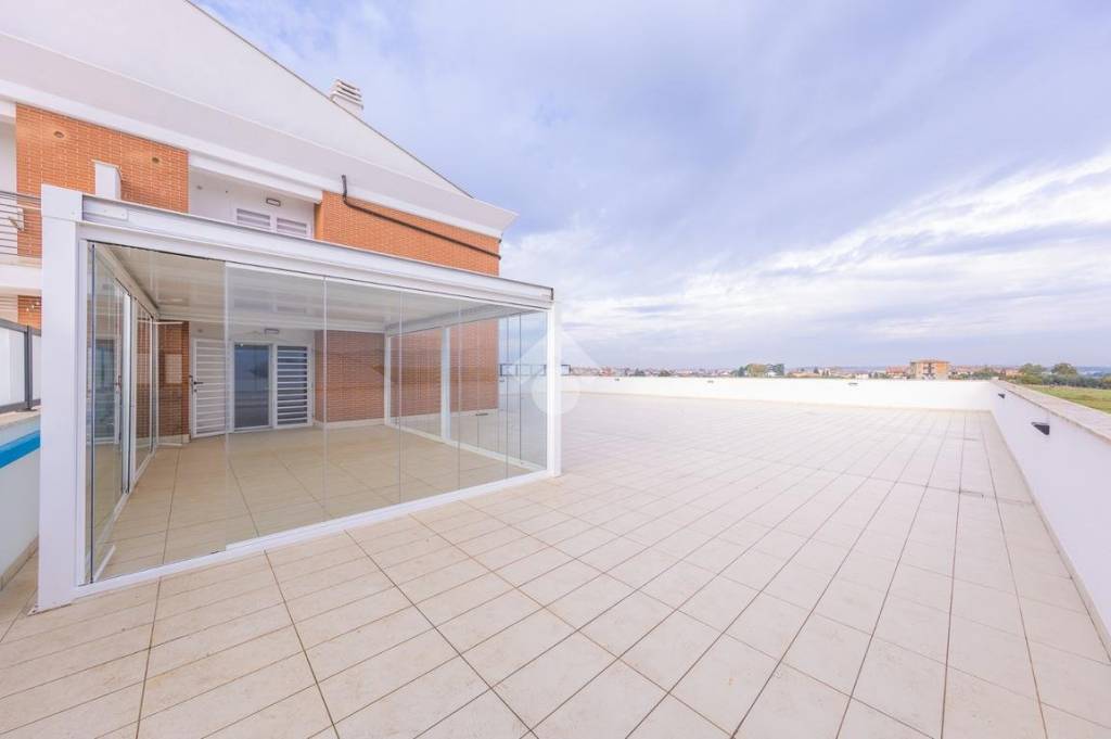 appartamento in vendita a Roma in zona Castelverde