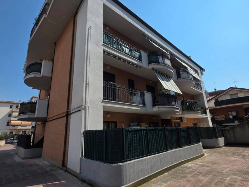 appartamento in vendita a Roma in zona Trastevere
