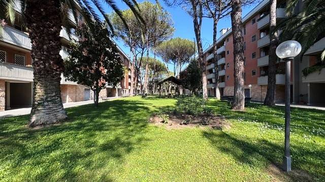 appartamento in vendita a Roma in zona Acilia