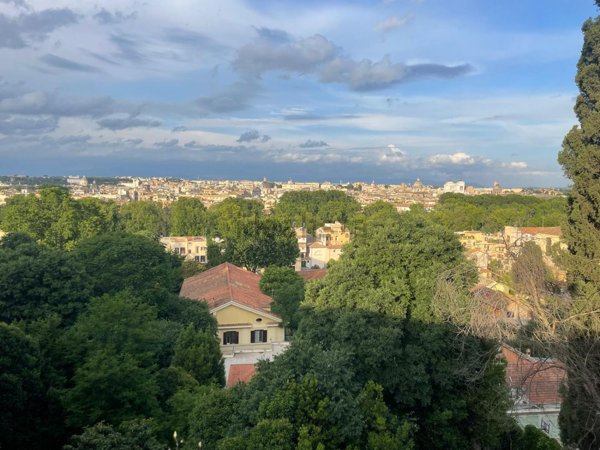appartamento in vendita a Roma in zona Trastevere
