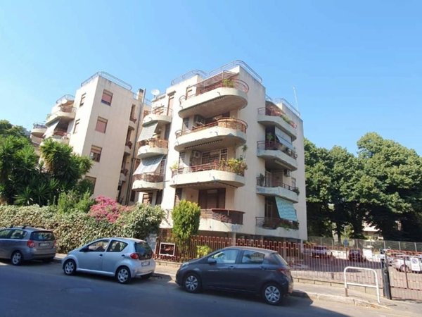 appartamento in vendita a Roma in zona Ardeatino