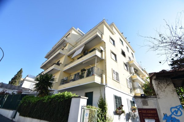 appartamento in vendita a Roma in zona Gianicolense