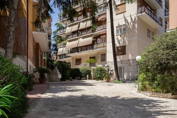 appartamento in vendita a Roma in zona Gianicolense