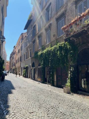 appartamento in vendita a Roma in zona Campo Marzio