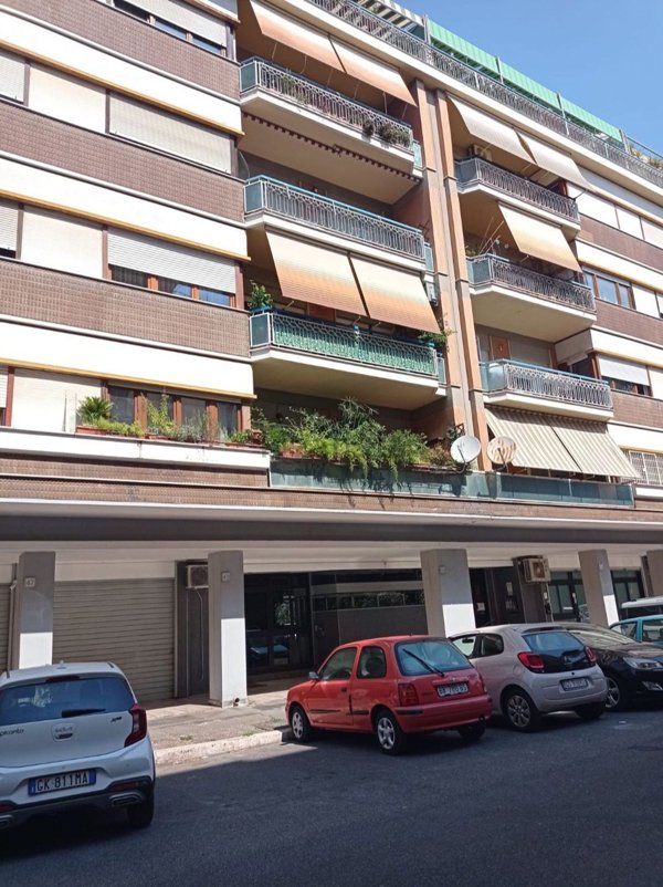 appartamento in vendita a Roma in zona Ostia