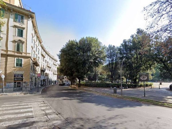 negozio in vendita a Roma