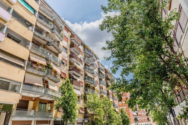 appartamento in vendita a Roma in zona Appio Latino