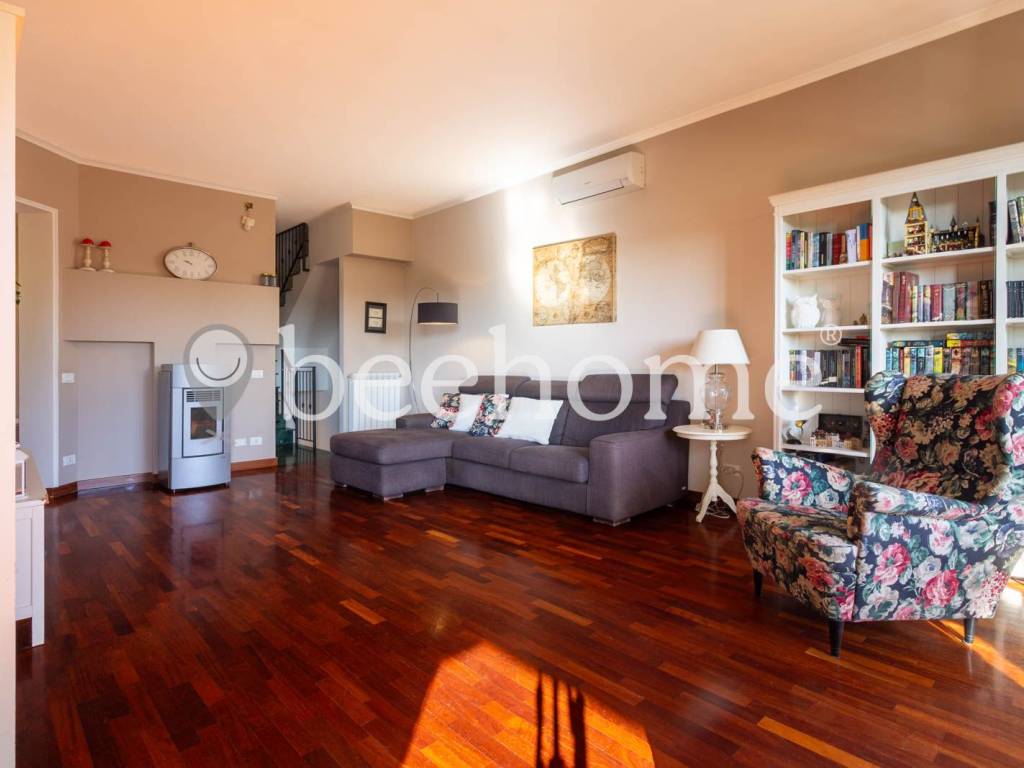 casa indipendente in vendita a Roma