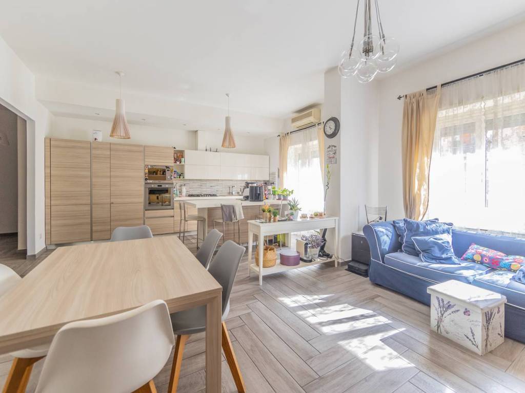 appartamento in vendita a Roma in zona Prenestino-Centocelle