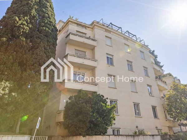 appartamento in vendita a Roma in zona Nomentano