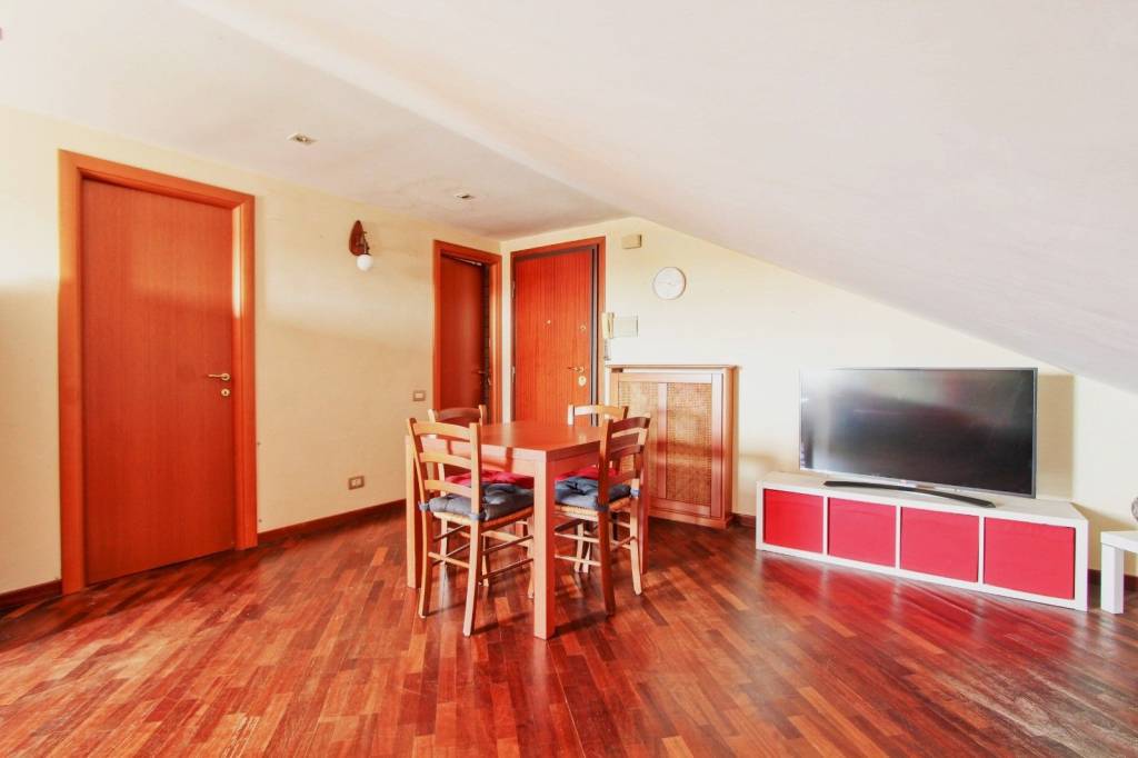 appartamento in vendita a Roma in zona Casal Morena