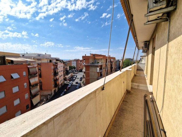 appartamento in vendita a Roma in zona Prenestino-Centocelle