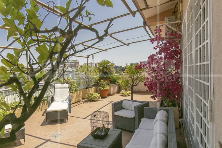 appartamento in vendita a Roma in zona EUR