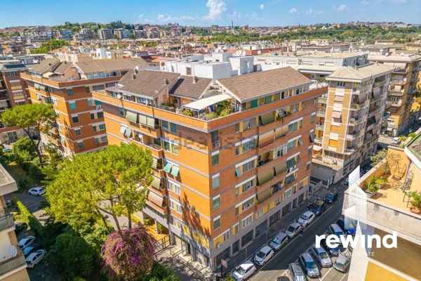appartamento in vendita a Roma in zona Portuense