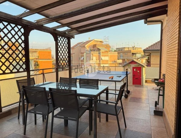 appartamento in vendita a Roma in zona Monte Sacro/Talenti
