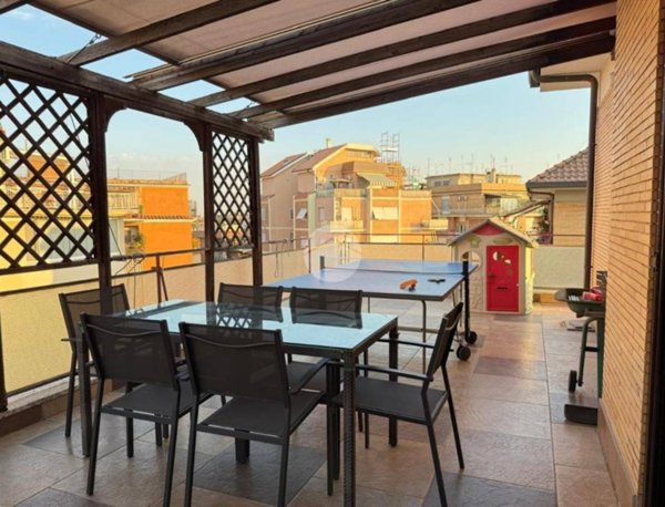 appartamento in vendita a Roma in zona Monte Sacro/Talenti