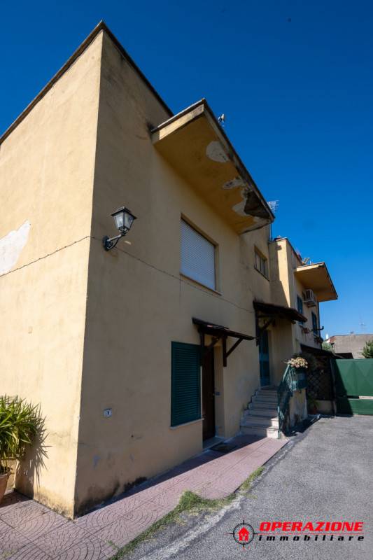 casa indipendente in vendita a Roma in zona Ottavia