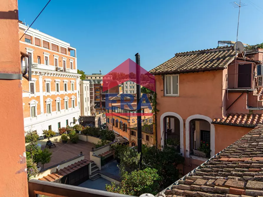 appartamento in vendita a Roma in zona Trastevere