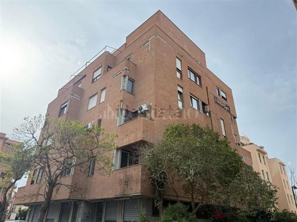 appartamento in vendita a Roma in zona Ostia