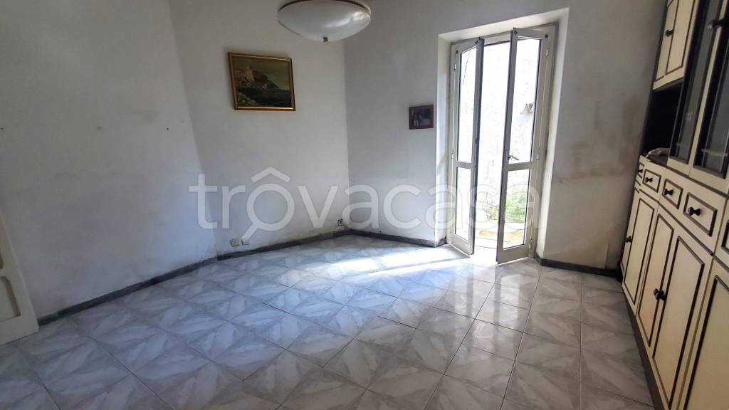 appartamento in vendita a Roma in zona Appio Latino