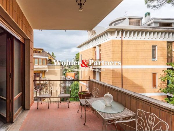 appartamento in vendita a Roma in zona Della Vittoria