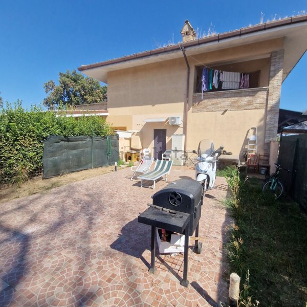 appartamento in vendita a Roma in zona Casal Palocco