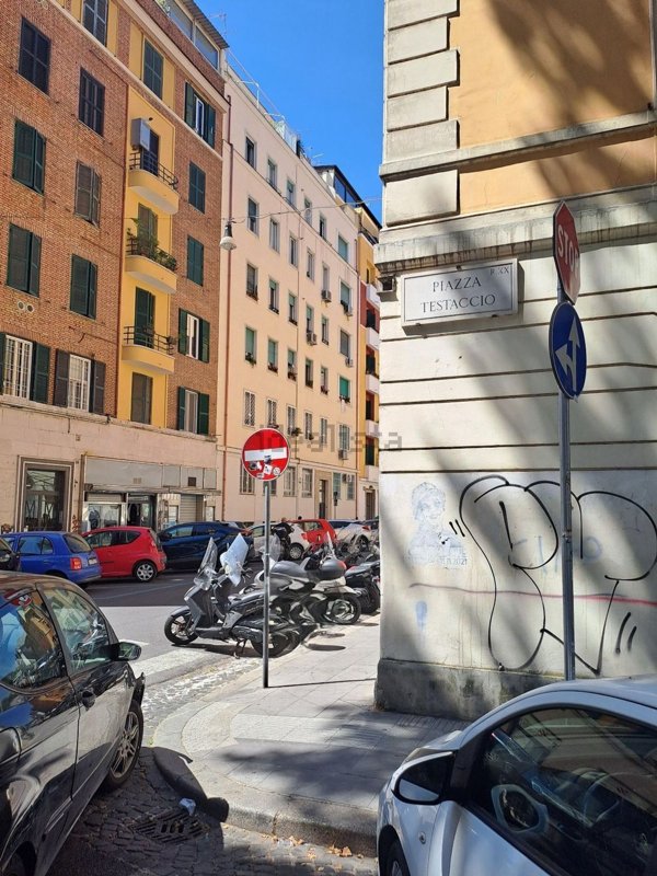 appartamento in vendita a Roma in zona Testaccio