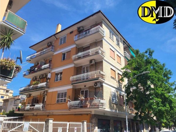 negozio in vendita a Roma in zona Tiburtino
