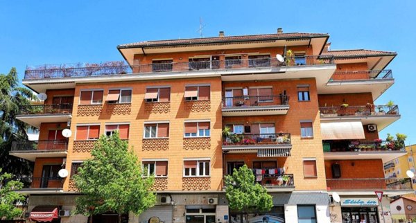appartamento in vendita a Roma in zona Appio Claudio