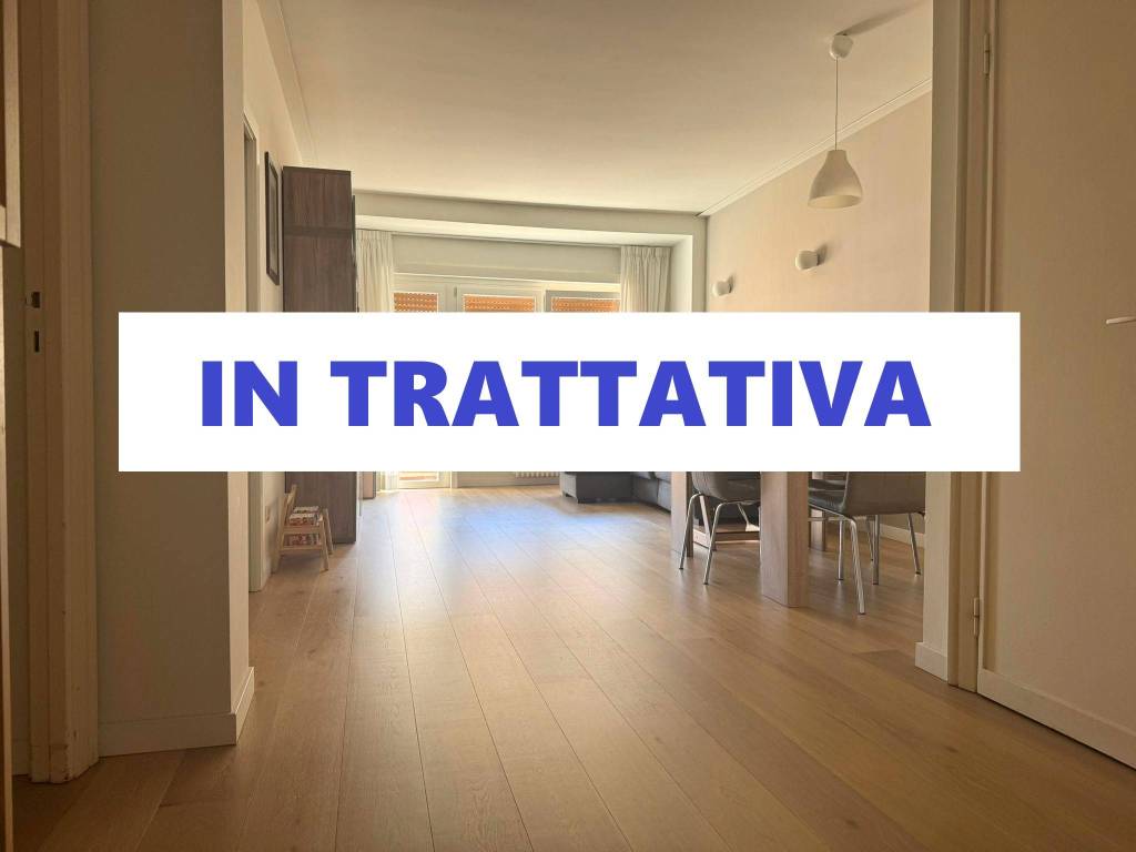 appartamento in vendita a Roma in zona Rione Monti/Campitelli