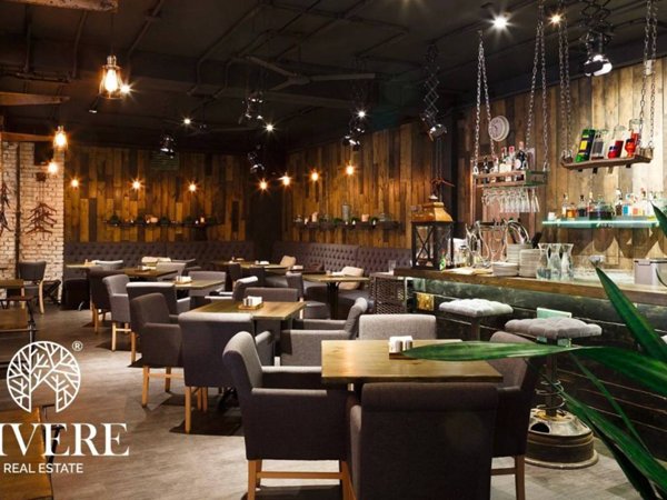 negozio in vendita a Roma in zona Della Vittoria