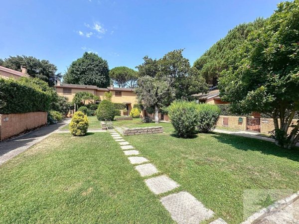 casa indipendente in vendita a Roma in zona Olgiata