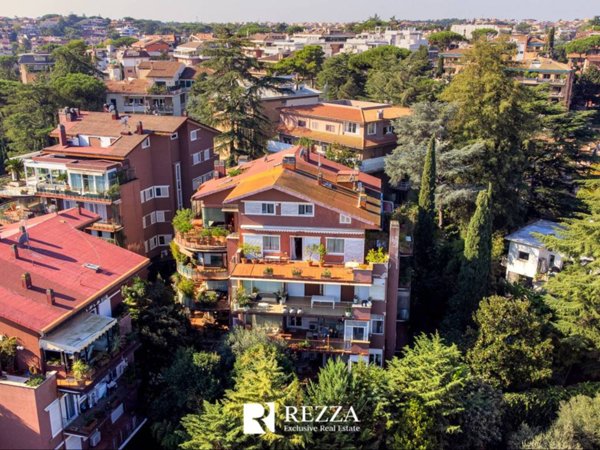appartamento in vendita a Roma